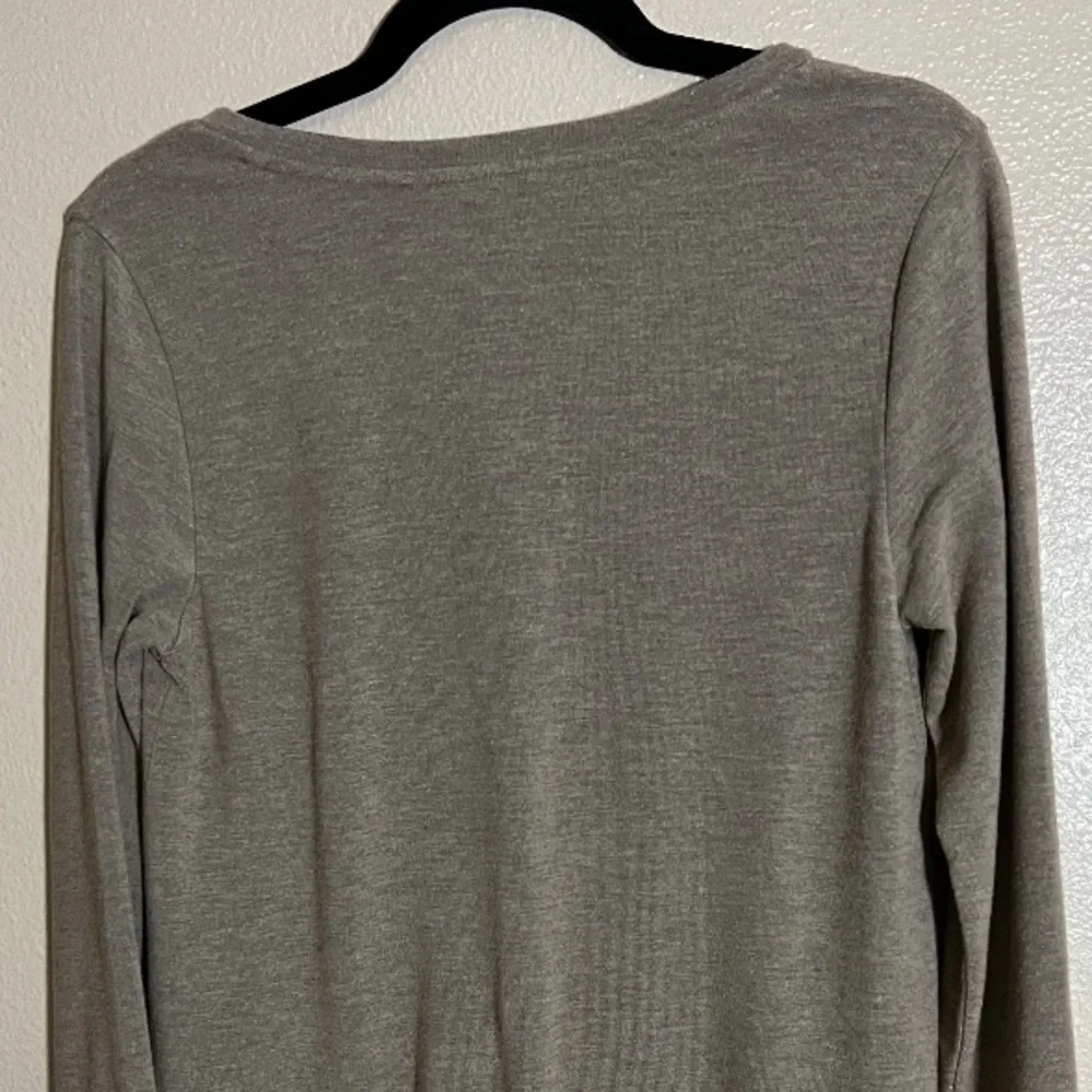 Soft‎ Surroundings Women's V-Neck Long Sleeve Top size small capsule minimalist